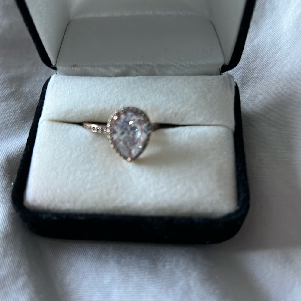 Pandora ring size 6 1/2